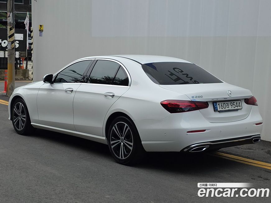 Mercedes-Benz E-Class 2021