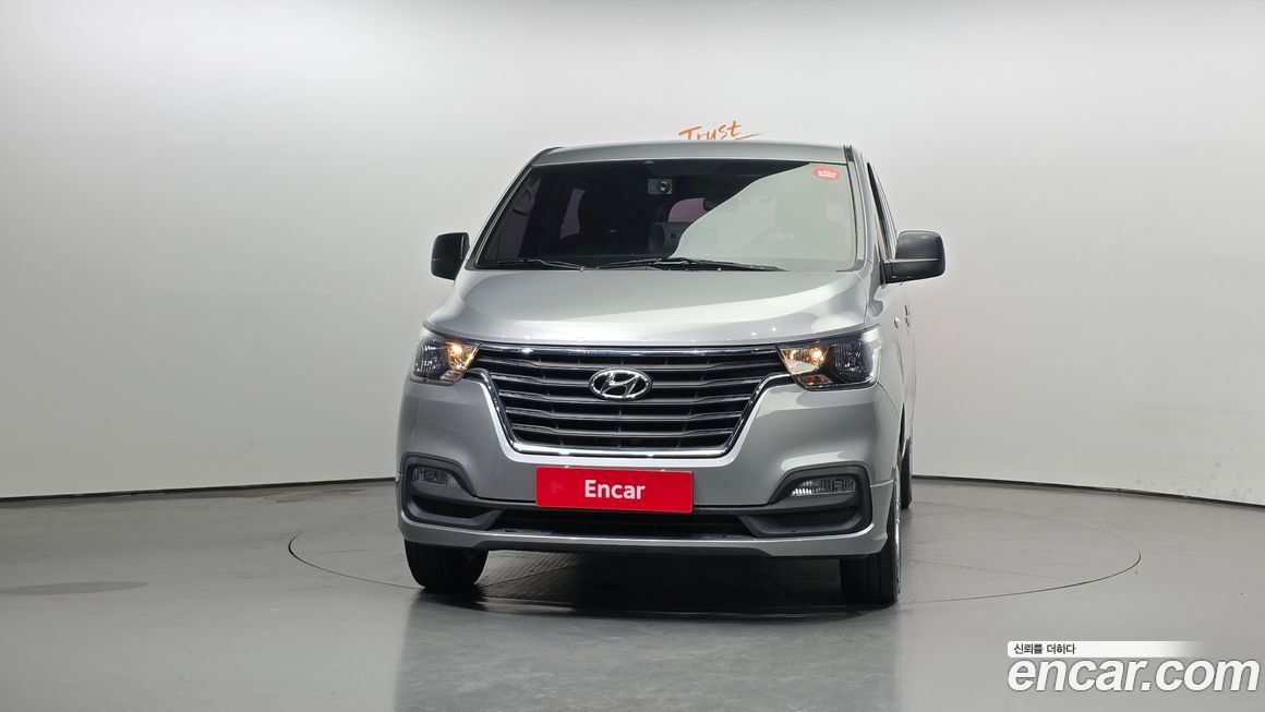 Hyundai Starex 2018