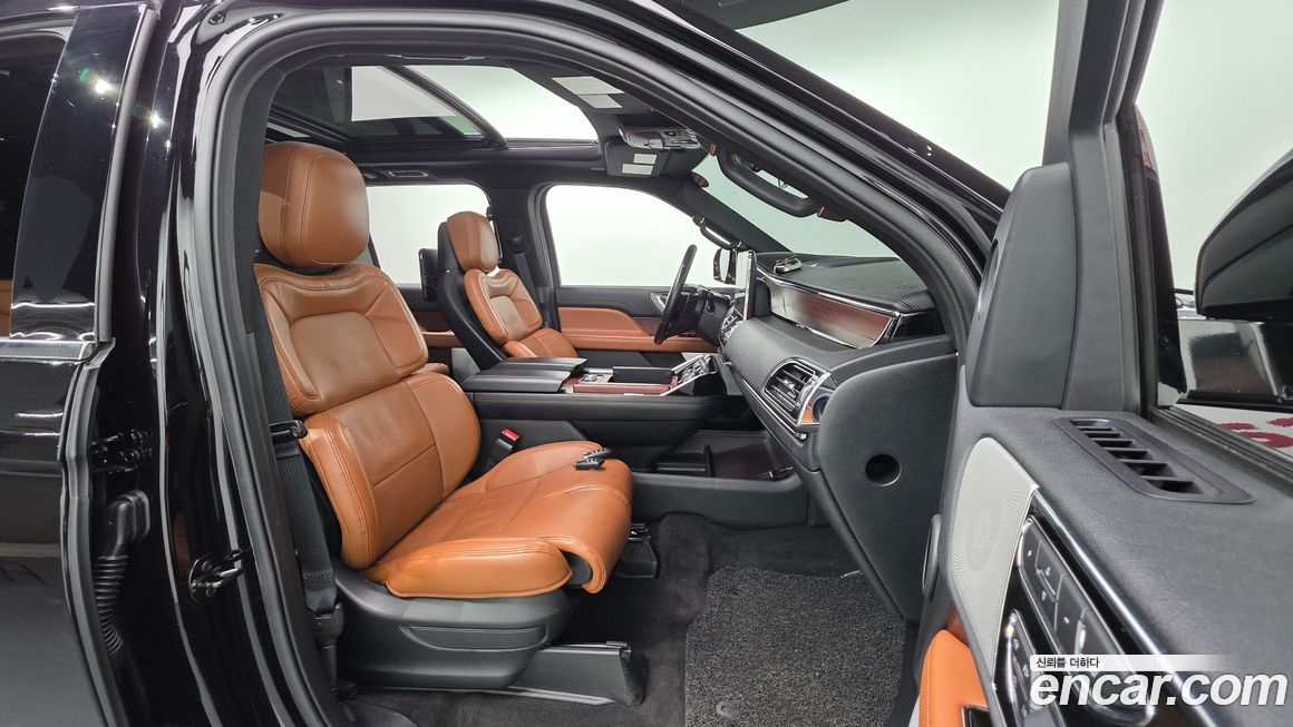 Lincoln Navigator 2021