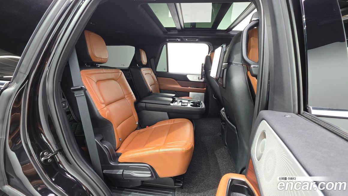 Lincoln Navigator 2021