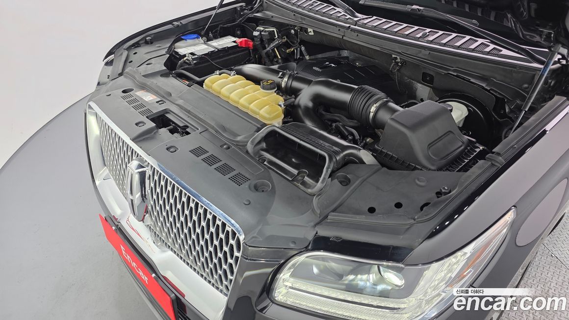 Lincoln Navigator 2021