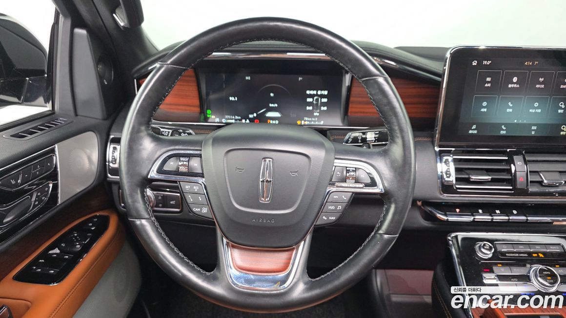 Lincoln Navigator 2021