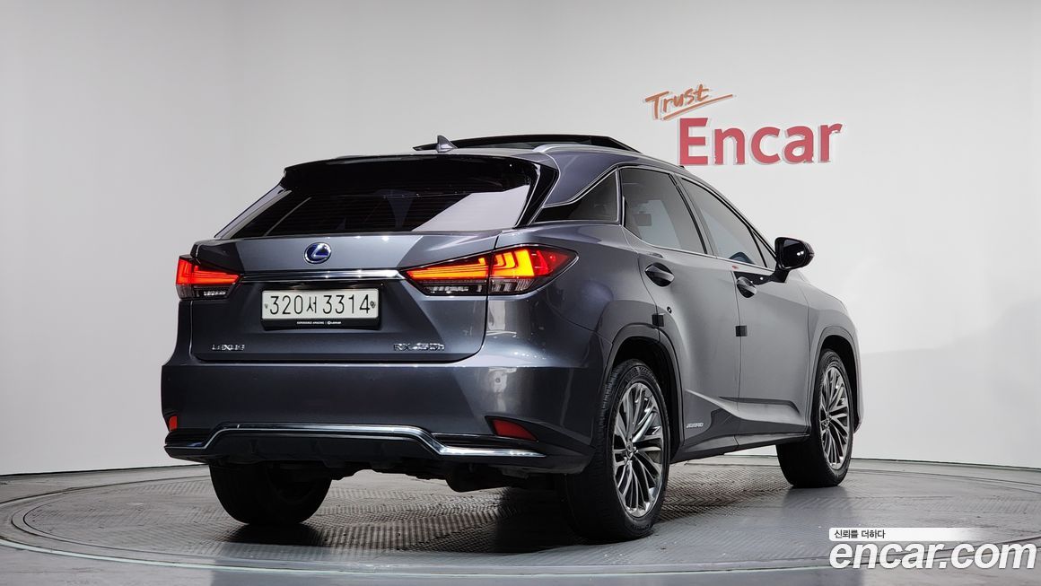 Lexus RX 2021