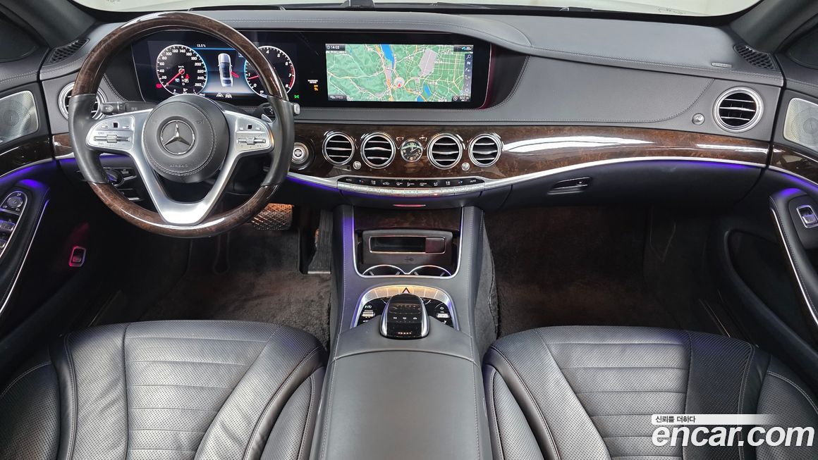 Mercedes-Benz S-Class 2020