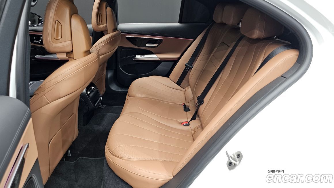 Mercedes-Benz E-Class 2024