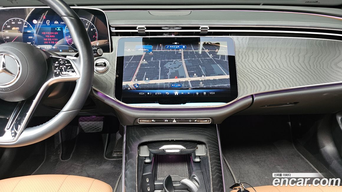 Mercedes-Benz E-Class 2024