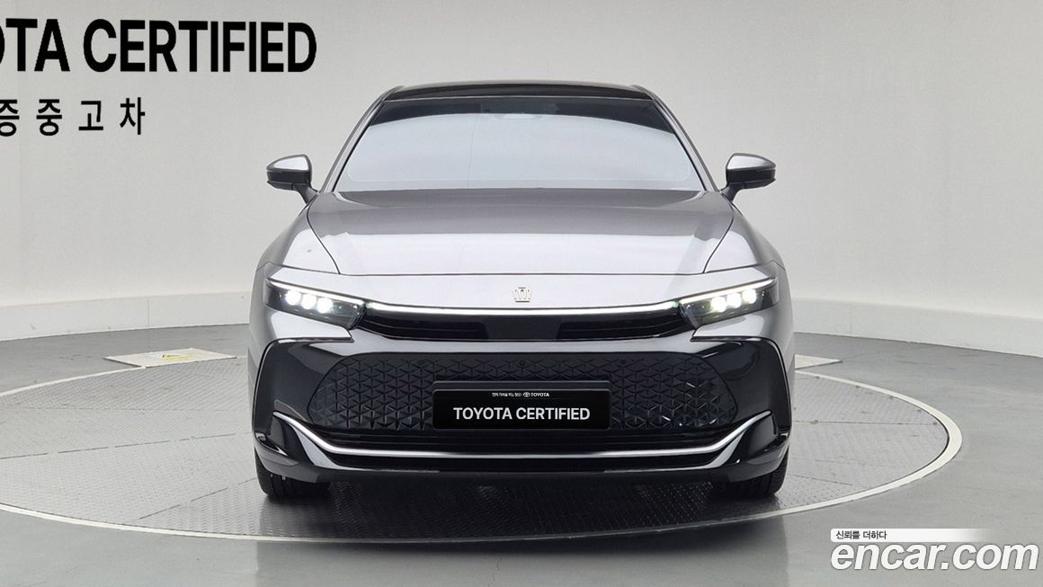 Toyota Crown 2025