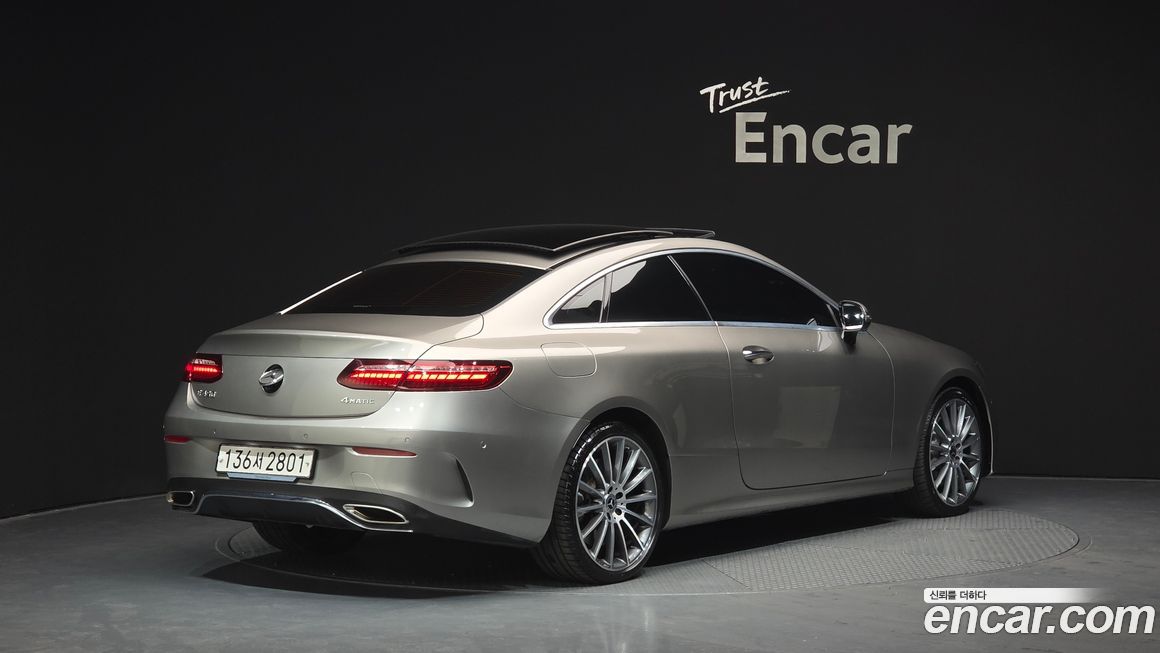 Mercedes-Benz E-Class 2021