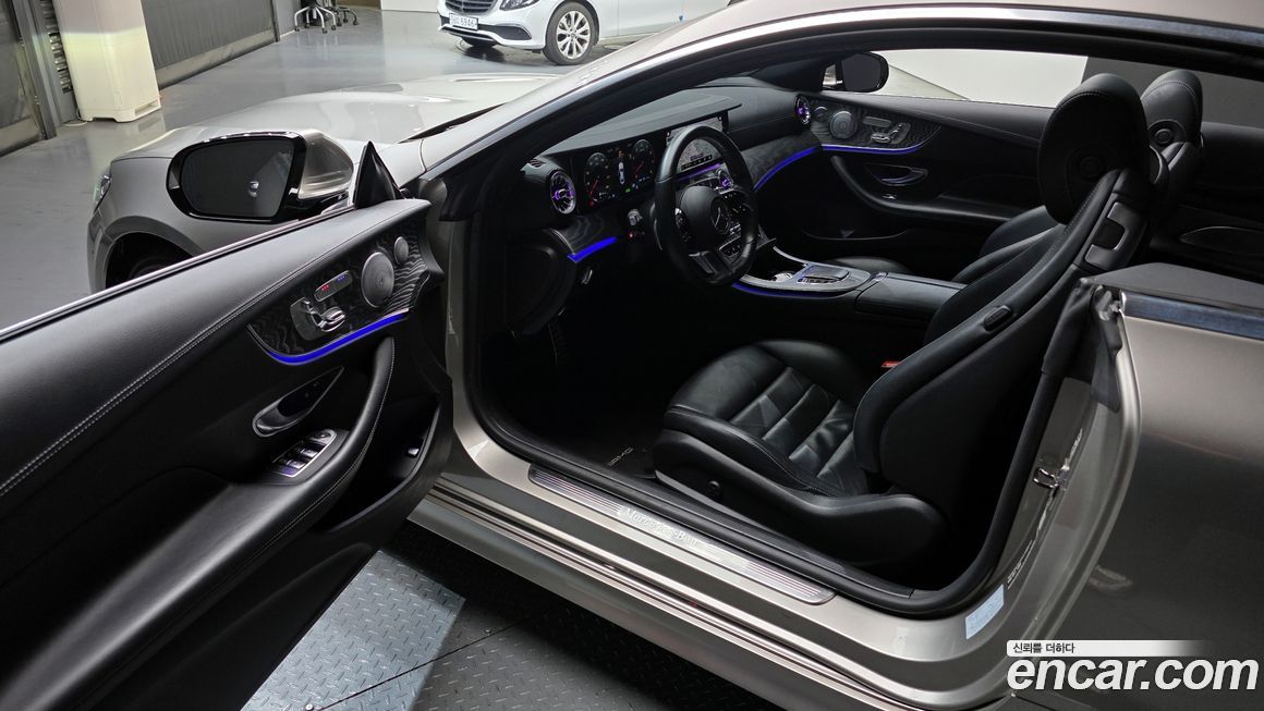 Mercedes-Benz E-Class 2021