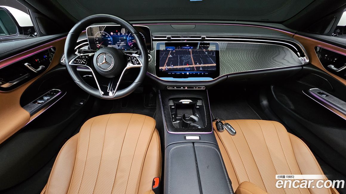 Mercedes-Benz E-Class 2024
