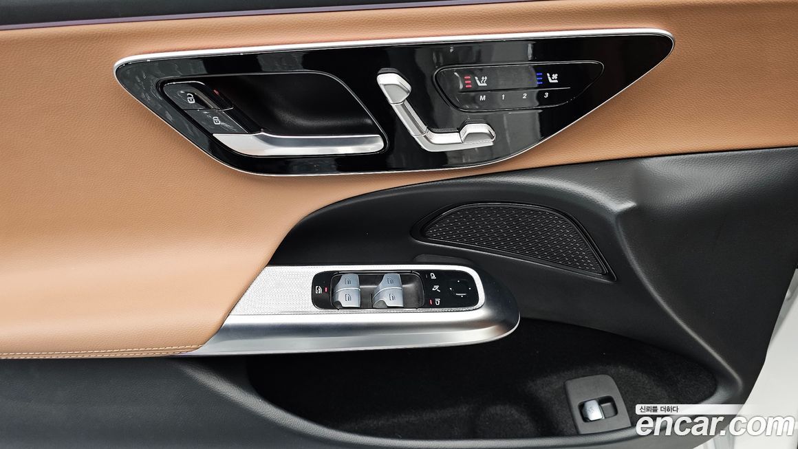 Mercedes-Benz E-Class 2024