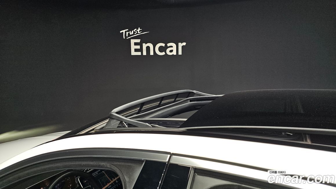 Mercedes-Benz E-Class 2024
