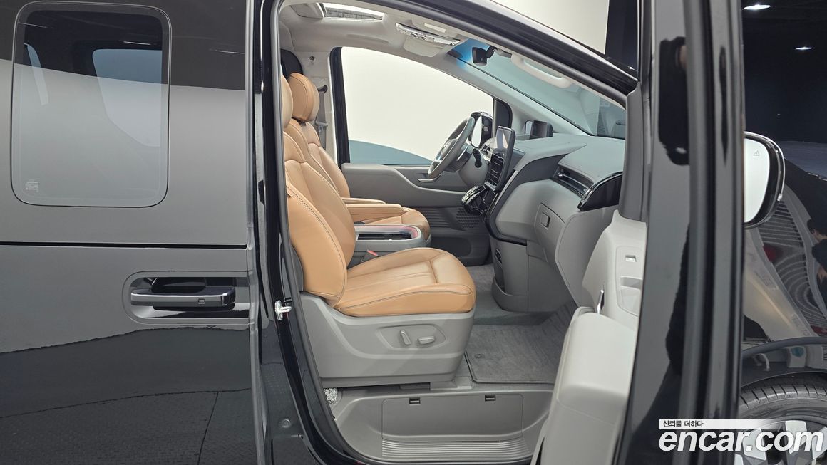 Hyundai Staria 2022