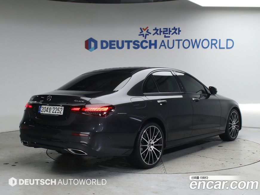 Mercedes-Benz E-Class 2023