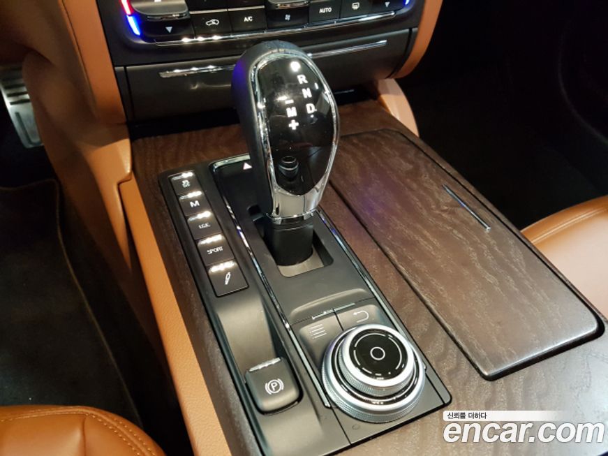 Maserati Quattroporte 2017