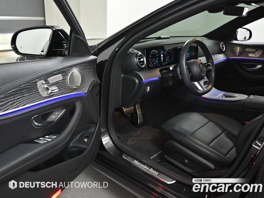 Mercedes-Benz E-Class 2023