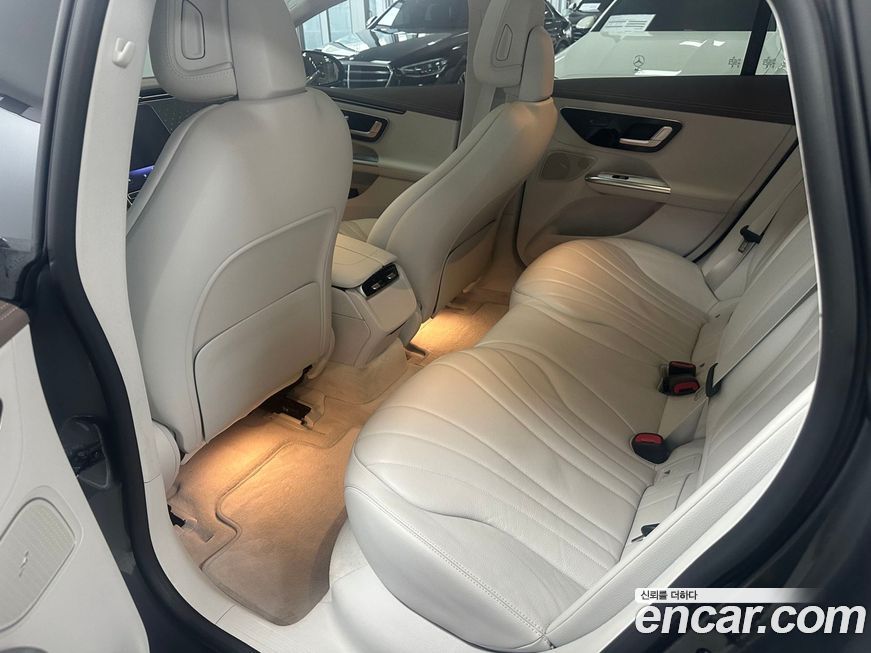 Mercedes-Benz EQE 2024