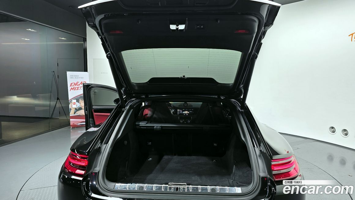 Porsche Panamera 2020