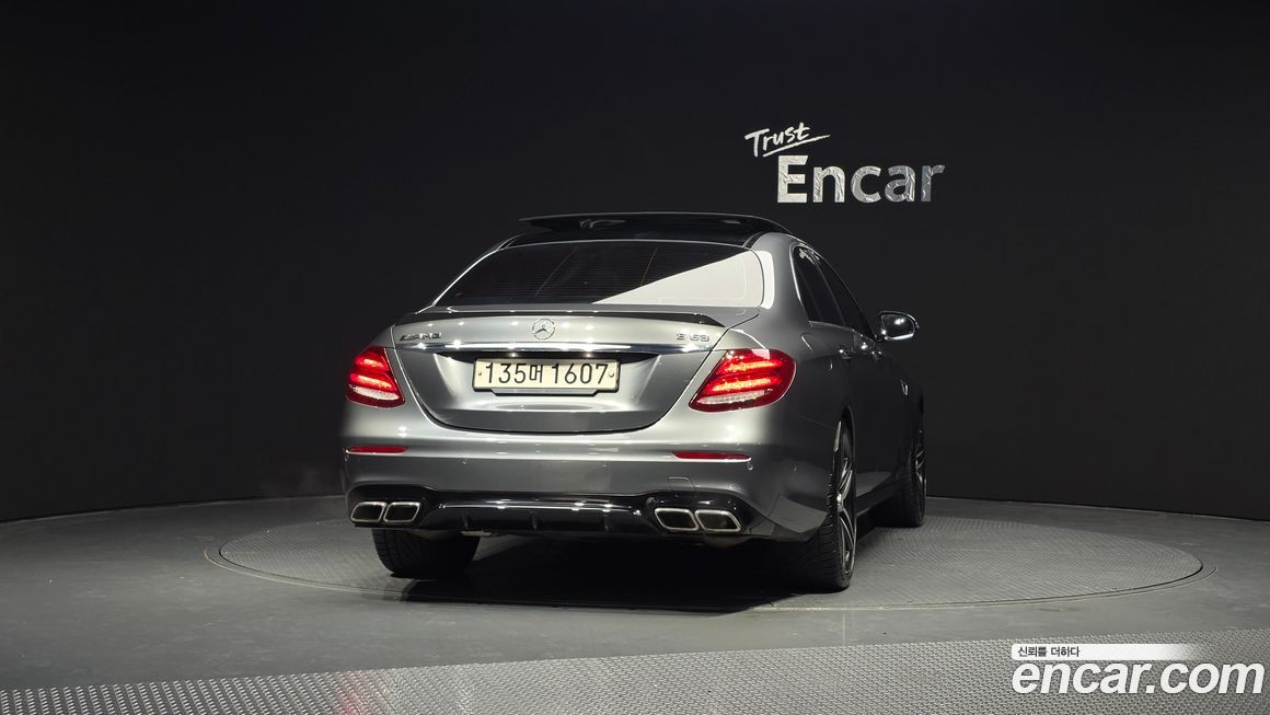 Mercedes-Benz E-Class 2020