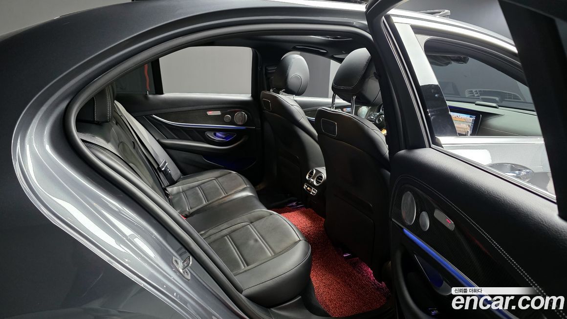 Mercedes-Benz E-Class 2020