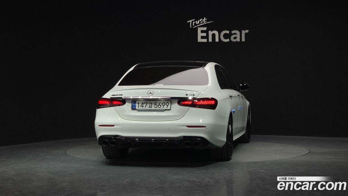 Mercedes-Benz E-Class 2023