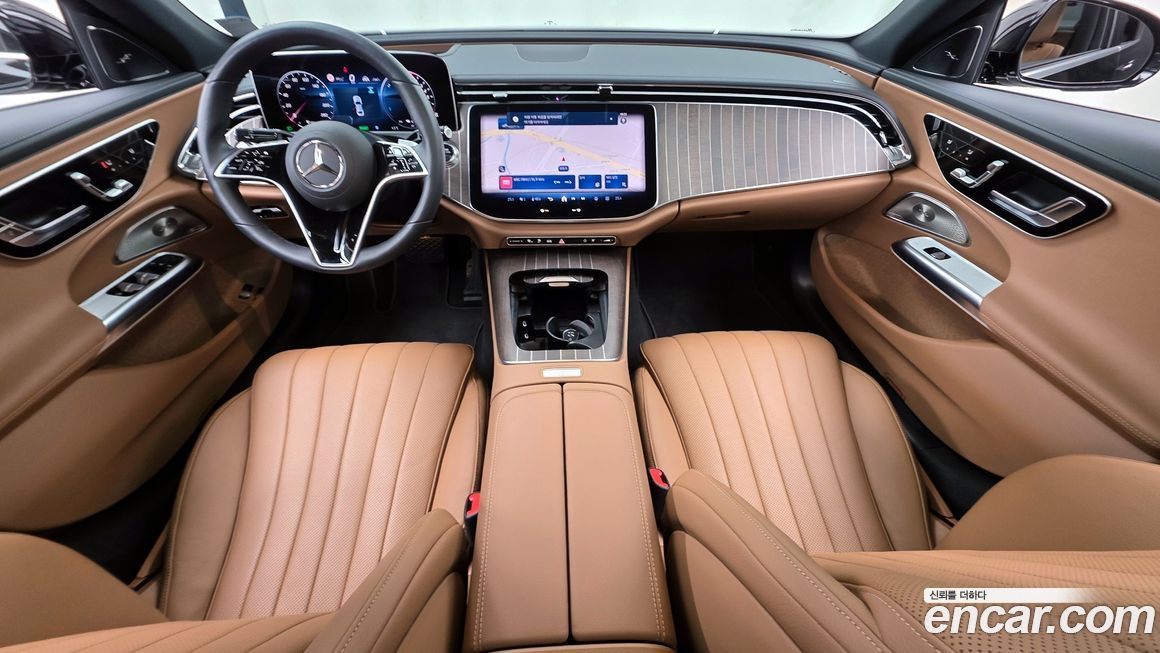 Mercedes-Benz E-Class 2025