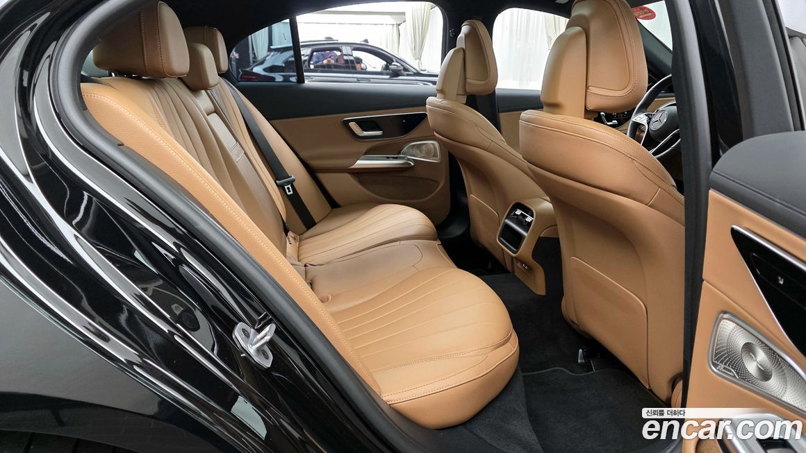 Mercedes-Benz E-Class 2025