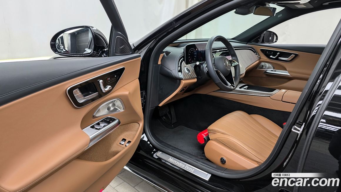 Mercedes-Benz E-Class 2025