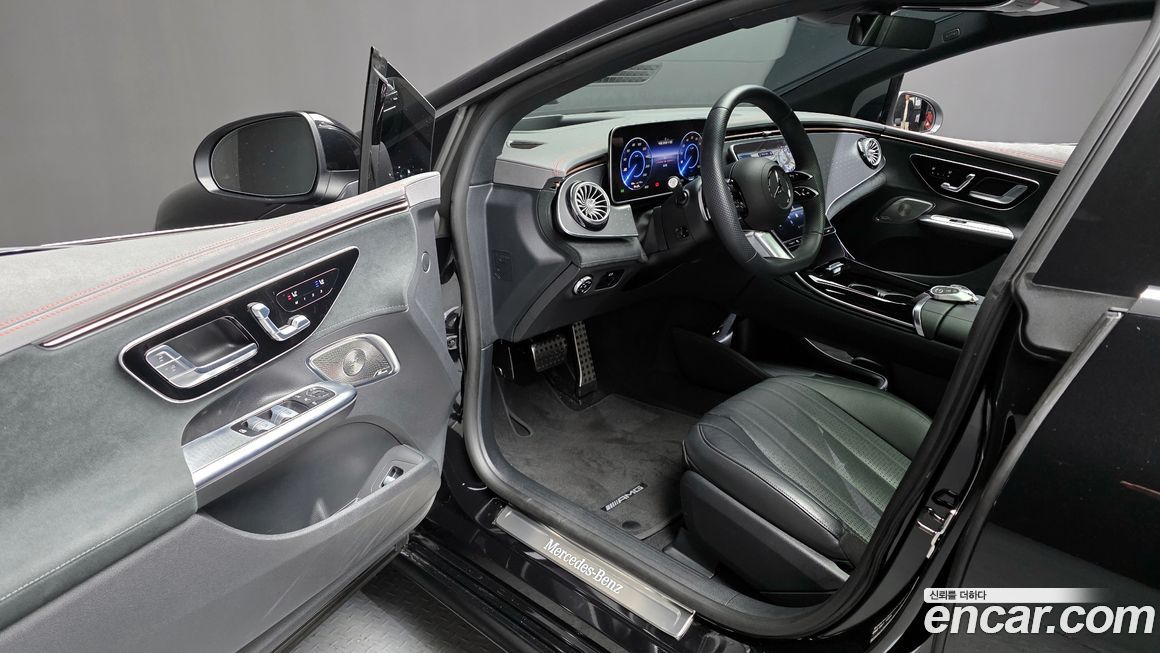 Mercedes-Benz EQE 2024