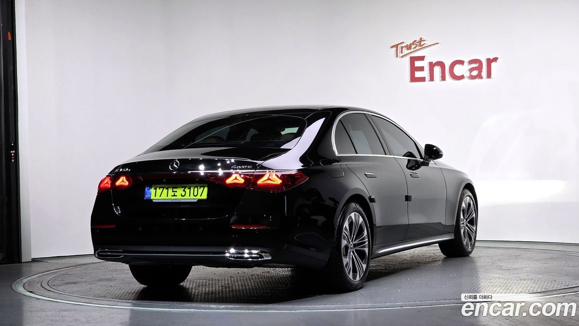 Mercedes-Benz E-Class 2025