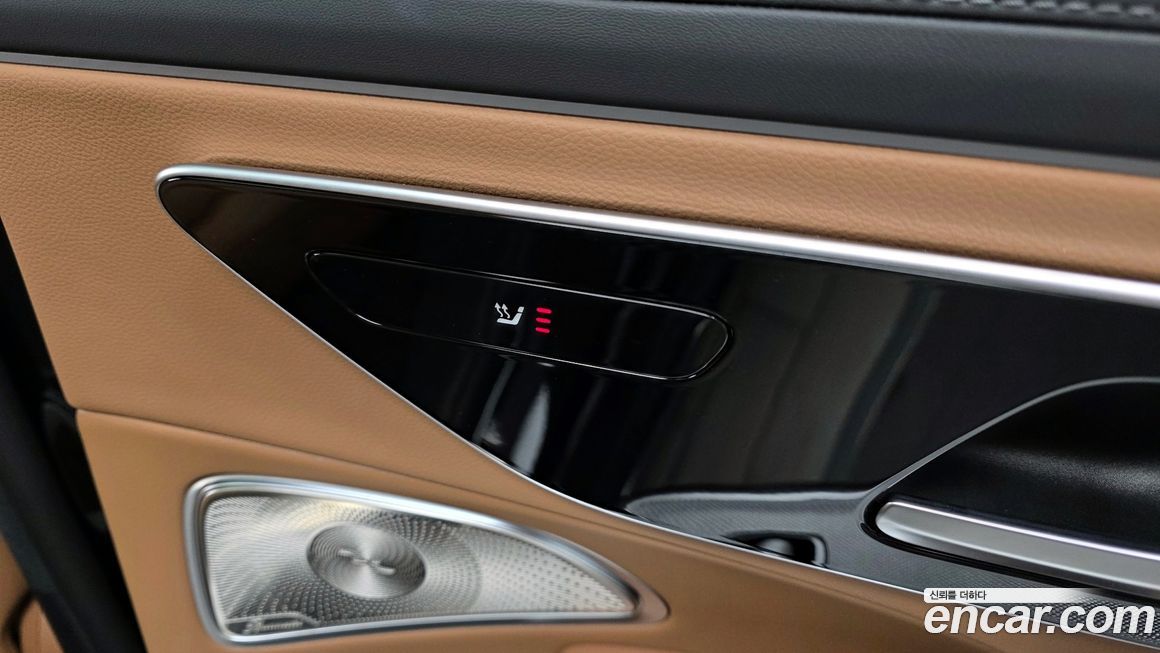 Mercedes-Benz E-Class 2025