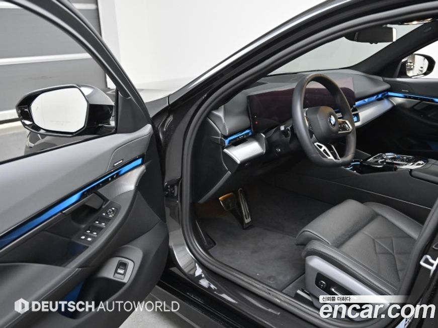 BMW 5-Series 2025