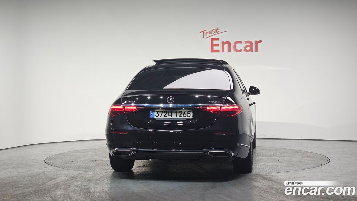 Mercedes-Benz S-Class 2022