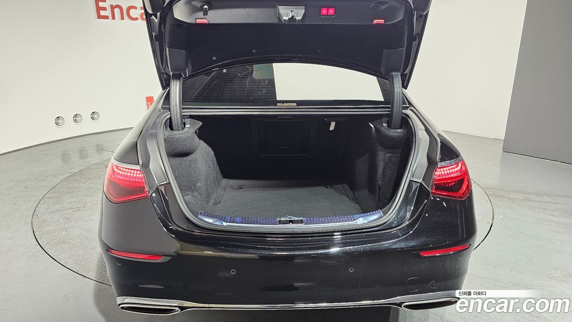 Mercedes-Benz S-Class 2022