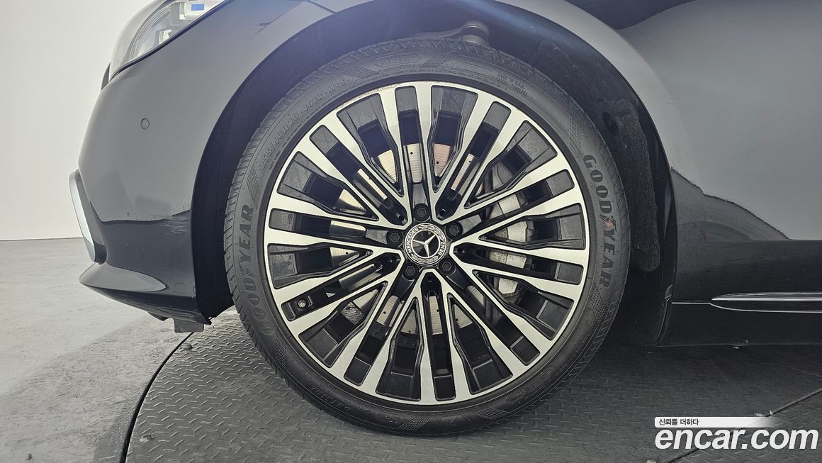 Mercedes-Benz S-Class 2022