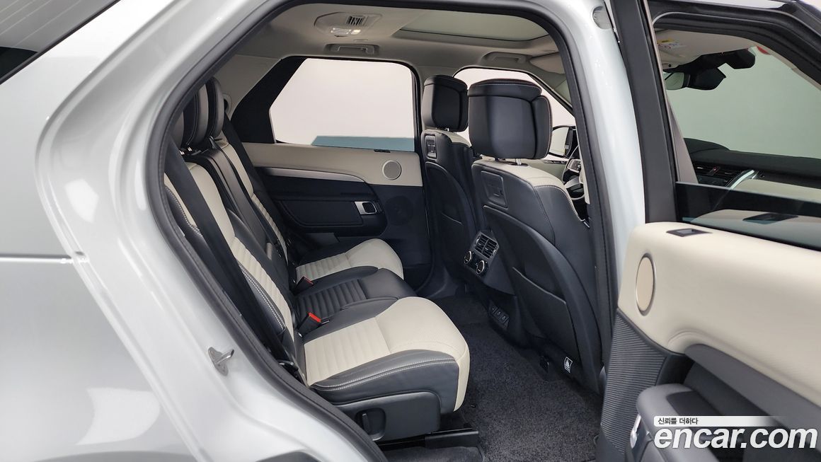 Land Rover Discovery 2025