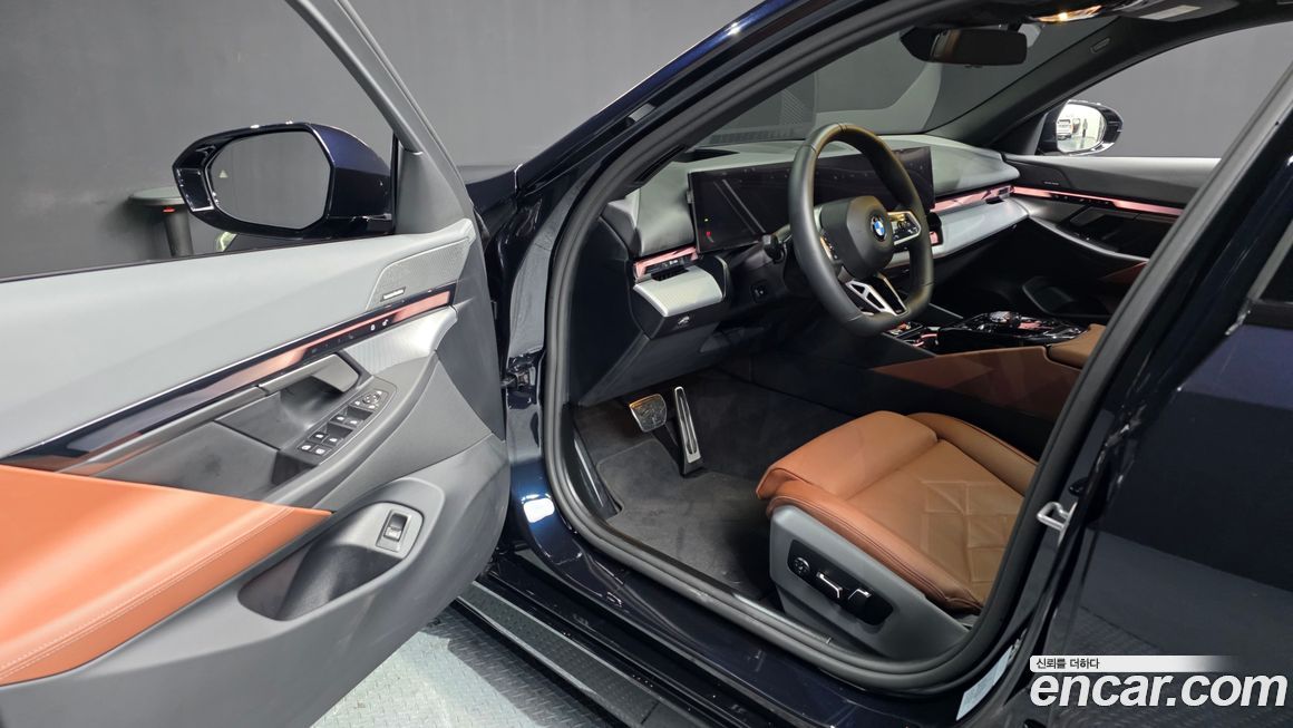 BMW 5-Series 2025