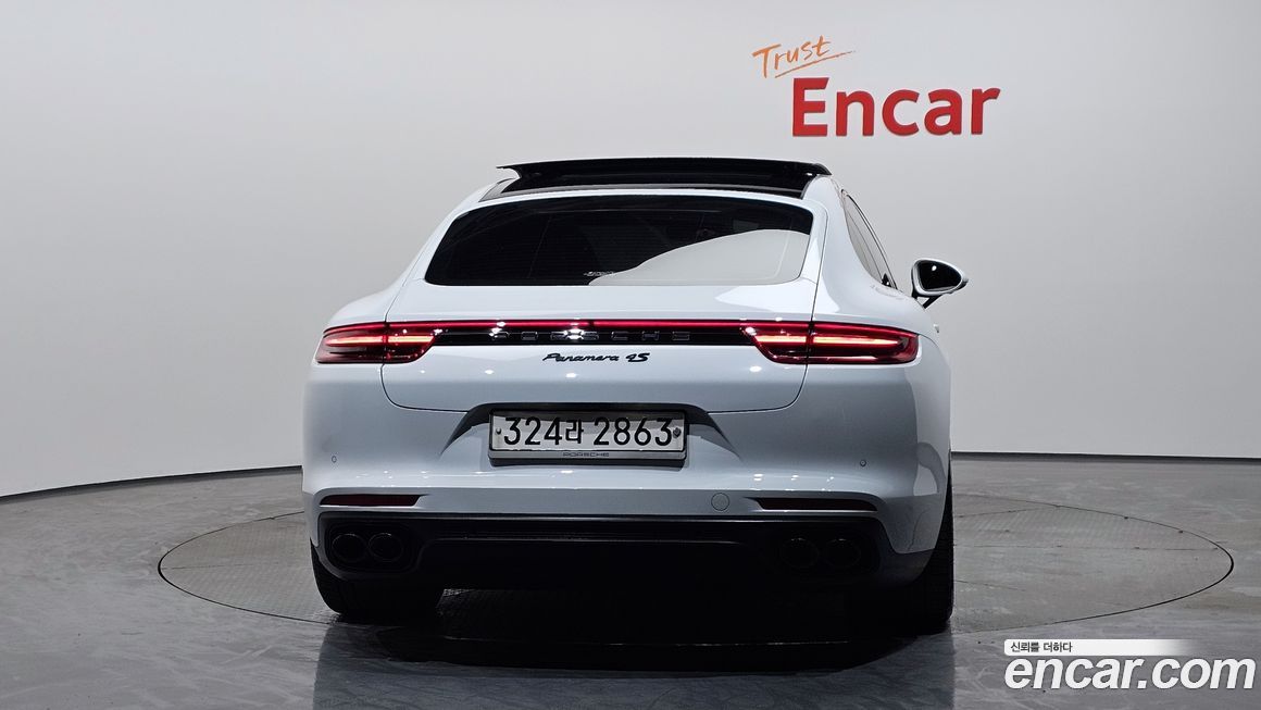 Porsche Panamera 2020