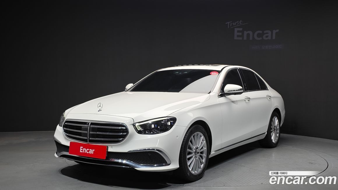 Mercedes-Benz E-Class 2022