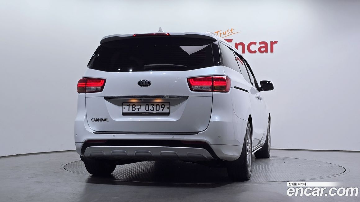 Kia Canival 2017