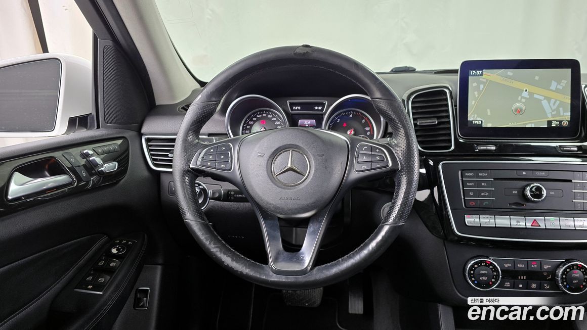 Mercedes-Benz GLE-Class 2016