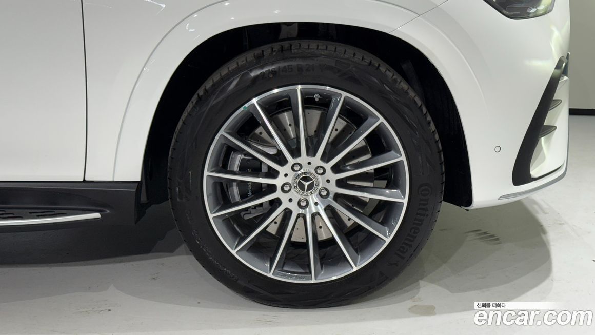 Mercedes-Benz GLE-Class 2025