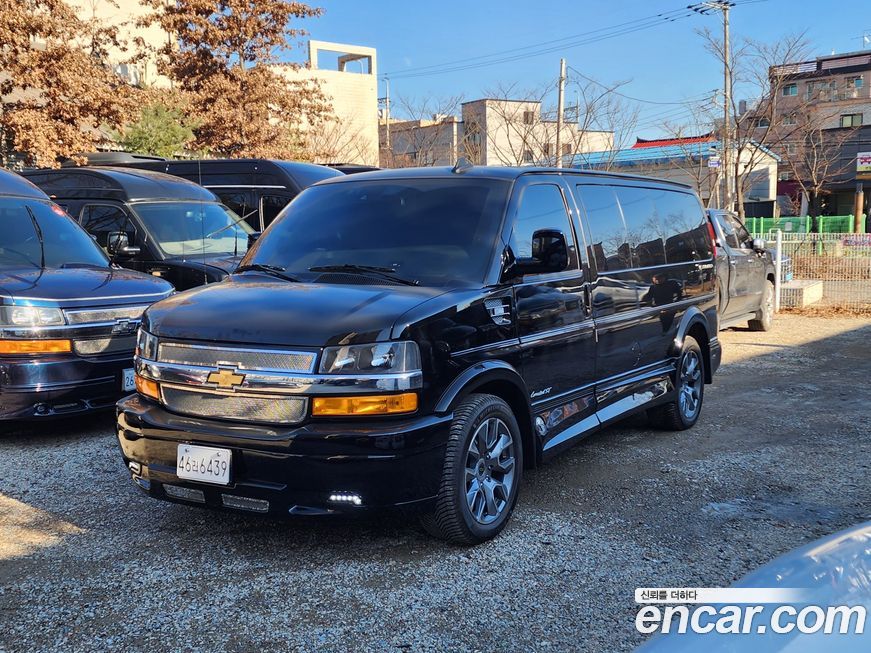 Chevrolet Express Van 2024