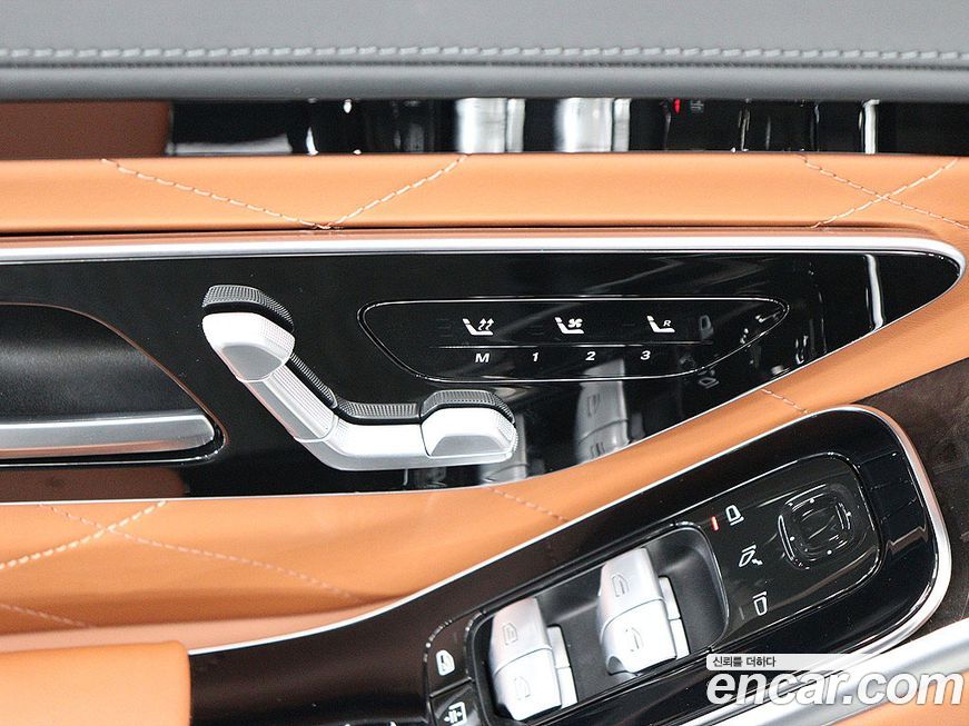 Mercedes-Benz S-Class 2021