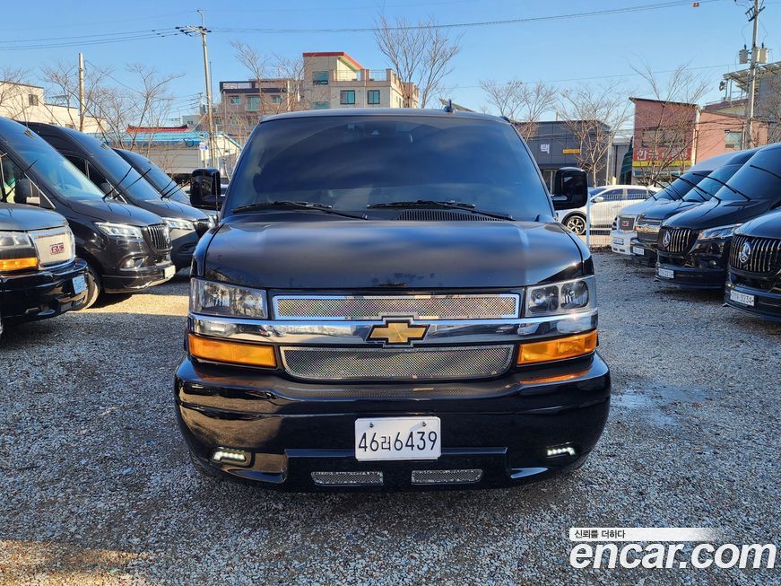 Chevrolet Express Van 2024