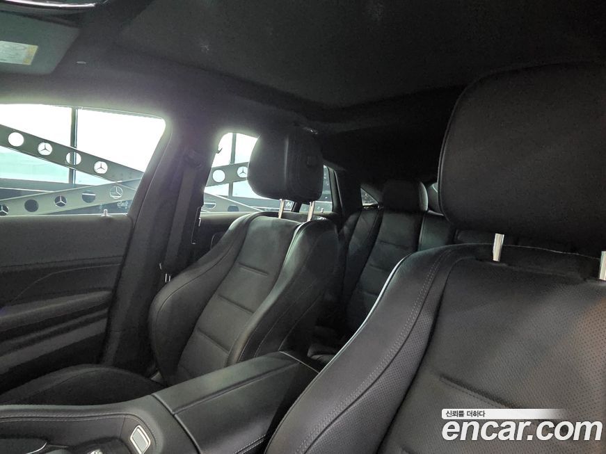 Mercedes-Benz GLE-Class 2025