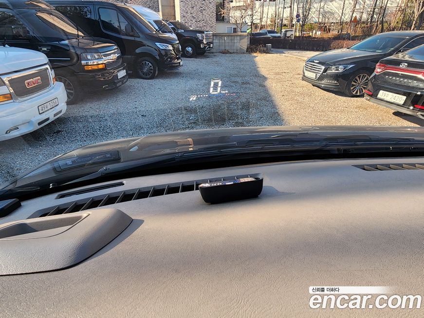 Chevrolet Express Van 2024