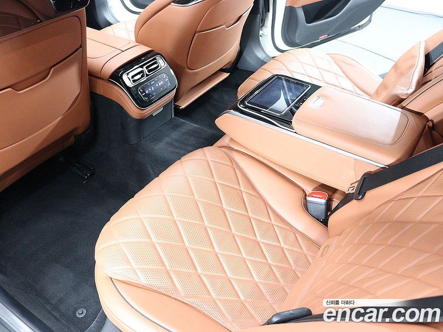 Mercedes-Benz S-Class 2021