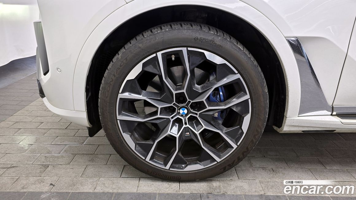 BMW X7 2024