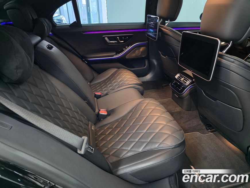 Mercedes-Benz S-Class 2023